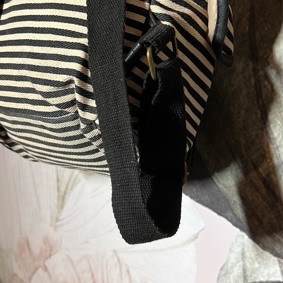 Madden Girl Backpack - Picture 6 of 8